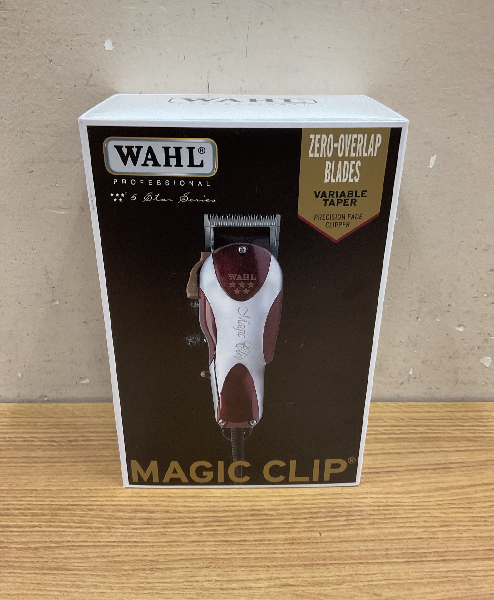 WAHL PROFESSIONAL 5 STAR SERIES MAGIC CLIP CORDED CLIPPER.