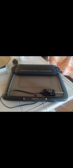 Presto Ceramic Nonstick Electric Griddle/Warmer Plus with Multifunction Tray
