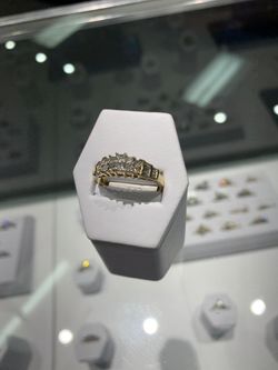Ladies Ring