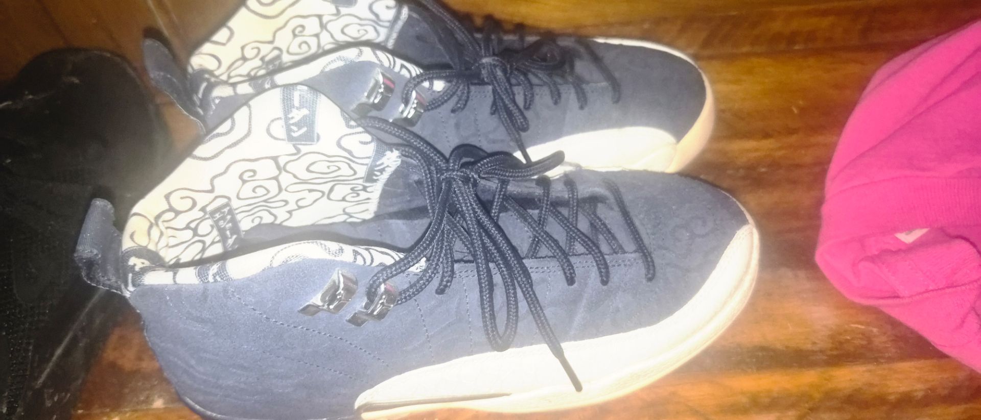 Jordan shoes size 5.5 youth