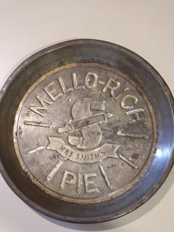2 Vintage Mello- Rich Tin Pie Pan