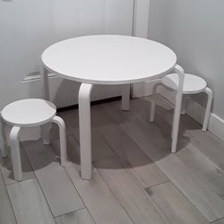 Toddlers Table Set Wood Material 