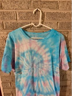 2xl blue and pink tie dye Tshirt