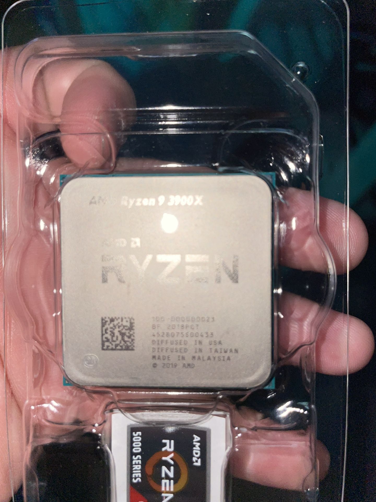 Ryzen 9 3900X 12C/24T (CPU ONLY)