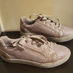 Girl's Tennis Shoes