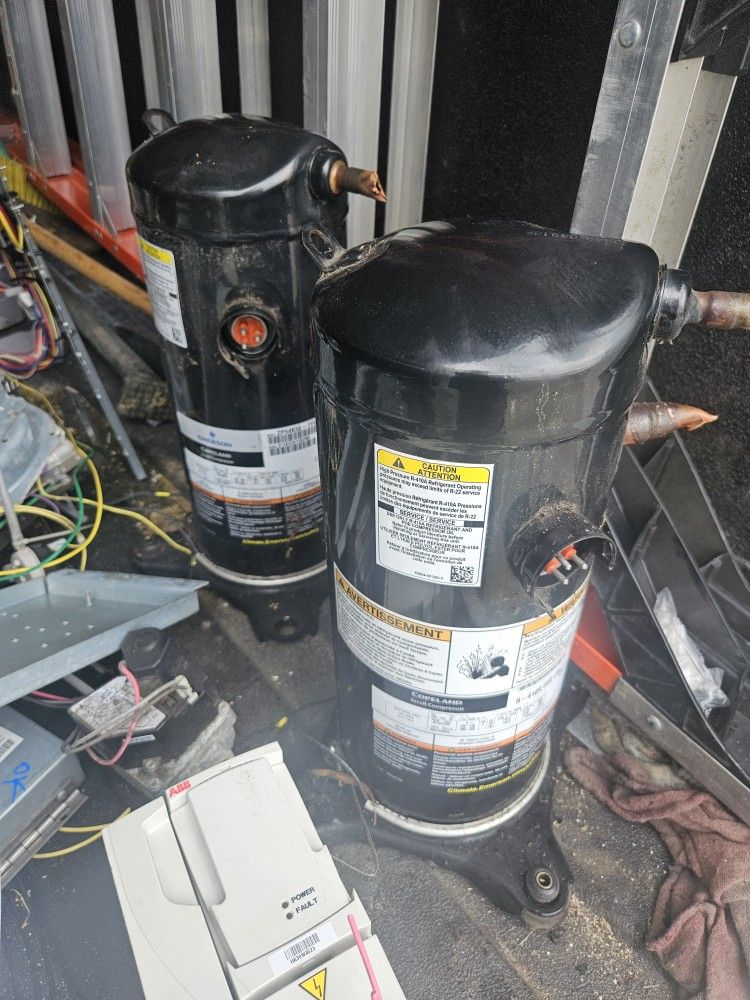 2x 208 3 Phase Compressors. 5 Ton