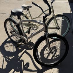 2 Beach Cruisers