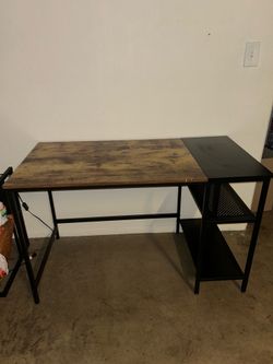 Metal/wood desk
