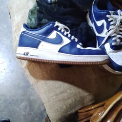 Nike Air Force 1