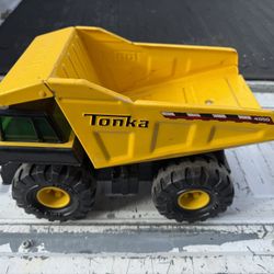 Tonka Dump truck 