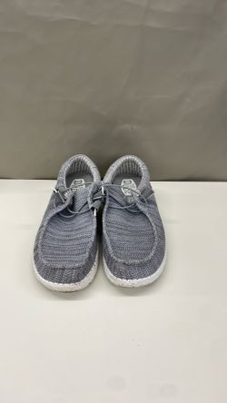 Hey Dudes item No 747 (Shopgoodwill)