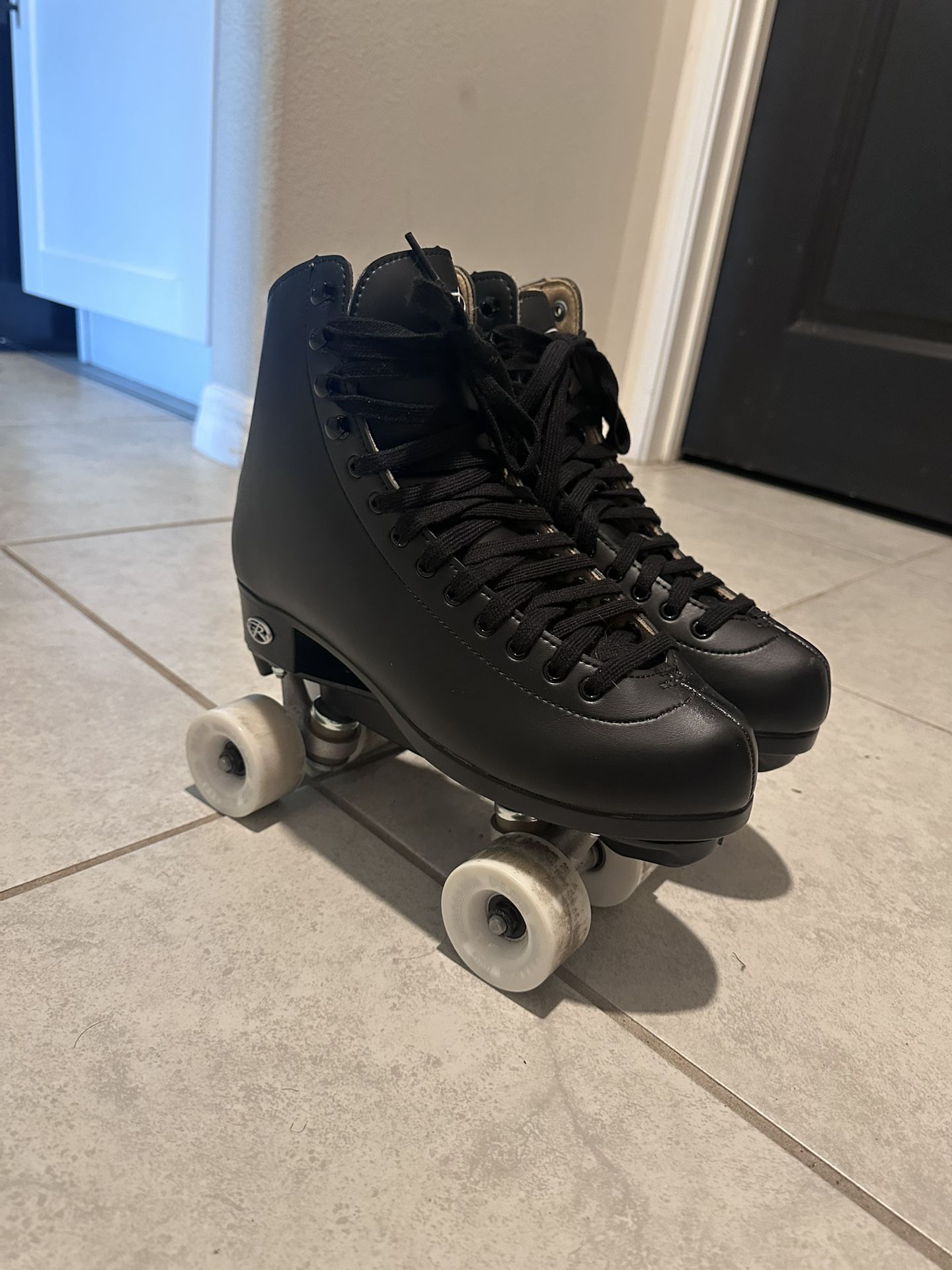 Riedell 111 Angel Indoor Roller Skates