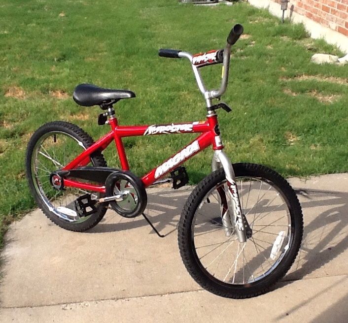 MAGNA Imposter Red 20" Bike in Good Condition