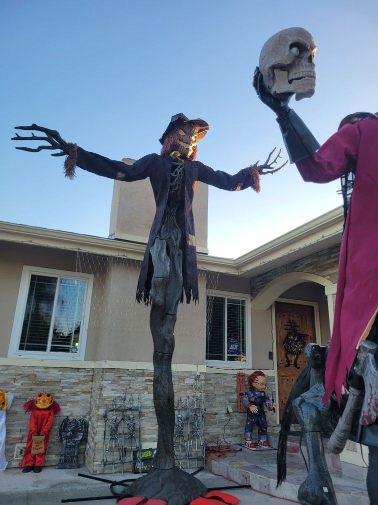 HALLOWEEN ANIMATRONIC