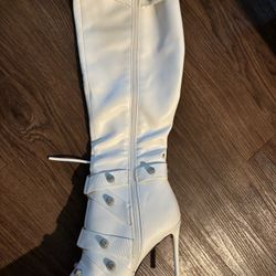 Steve Madden White Boots 