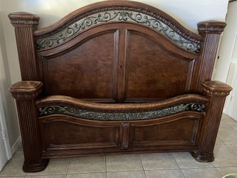 King Size Wood Bed Frame & Dresser With Mirror 
