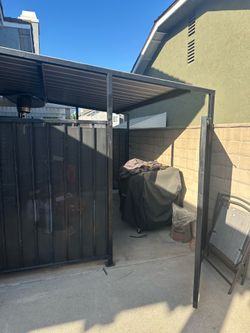 Metal Gate