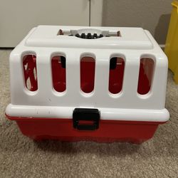 Plastic Toy Holder Cage 