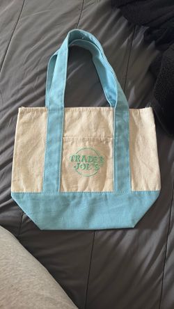 Trader Joe’s spring tote bag
