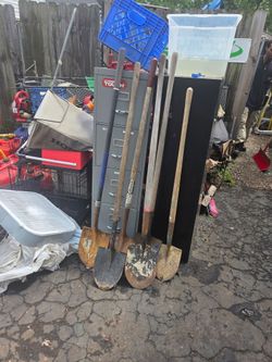 Shovels. Ur chioce