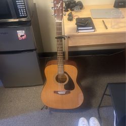Yamaha Guitar