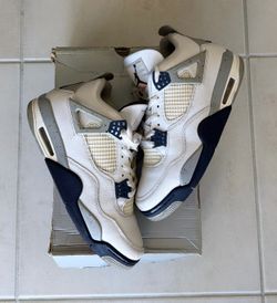 Jordan 4 midnight navy size 9.5