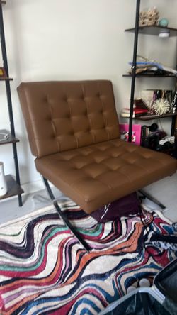 Accent chair