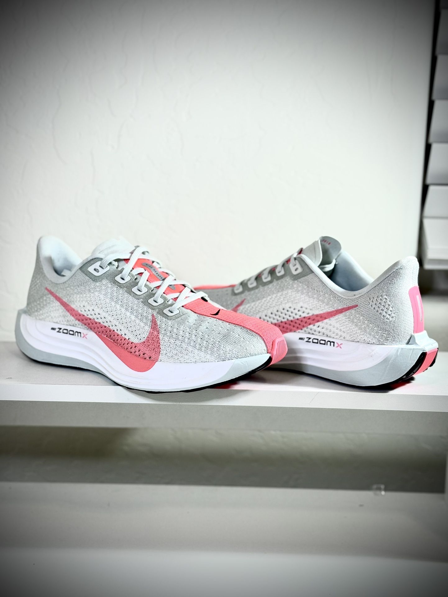 Nike Pegasus Plus Road Running Shoes – Women’s Size 9 – NEW