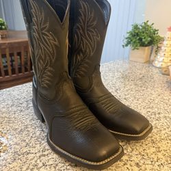 Black Cowboy Boots 
