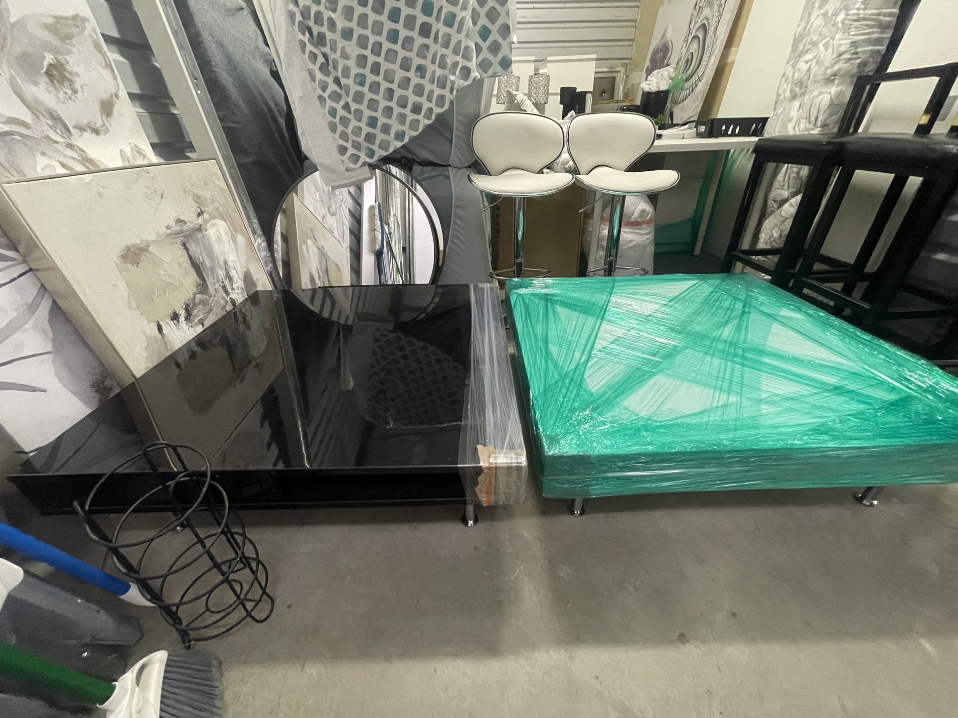 Home, decorations beds, coffee tables