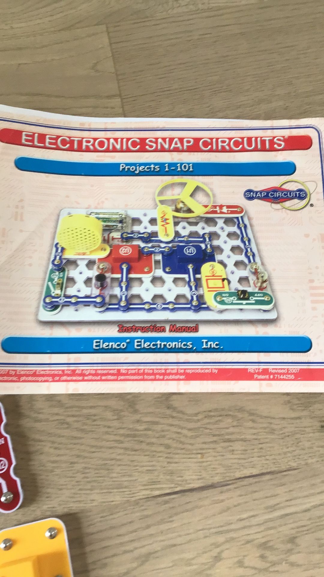Snap Circuits 1.0 & 2.0