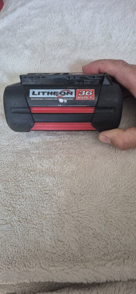 Bosch BAT836 36V Litheon Lithium-Ion FatPack Battery
