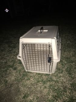 Medium Pet CRATE LNEW only 30 FIRM