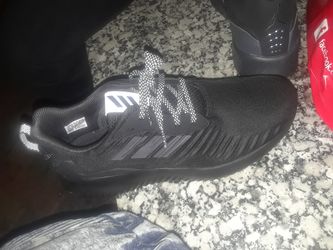 Adidas size 10/5