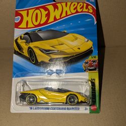 Hotwheels Lamborghini Centenario Roadster (Yellow(