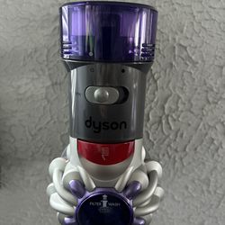 Dyson V8  cordless vacuum 