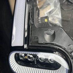 2021 2022 2023 RIVIAN R1T PASSENGER RIGHT SIDE LED HEADLIGHT COMPLETE OEM