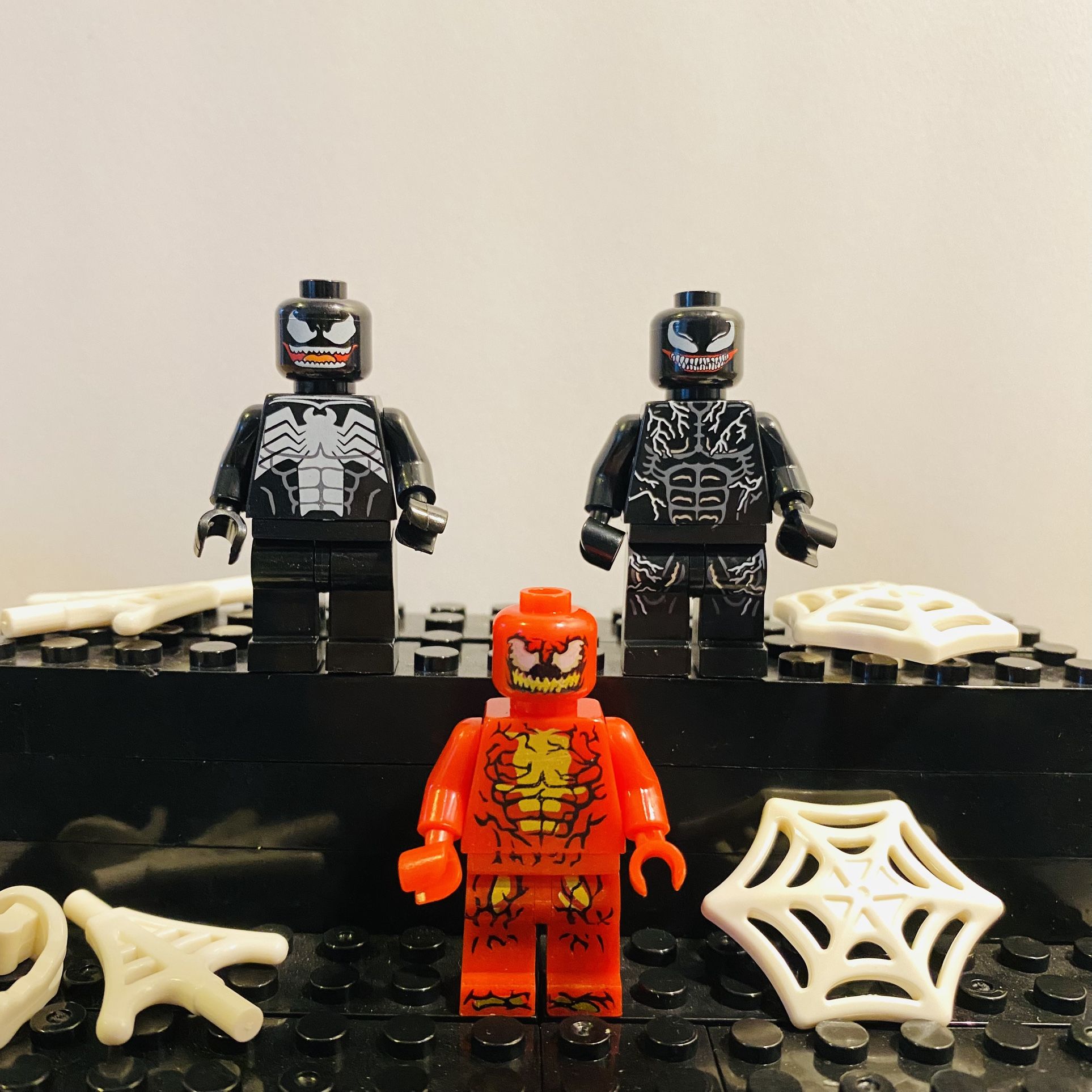 Marvel Comics Venom Attack Minifigures Set | New Custom Lego Compatible Toys