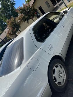 2000 Lexus LS 400