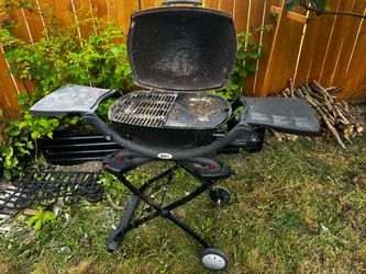 Weber Q2200 Propane Portable Grill with Griddle Flat Top