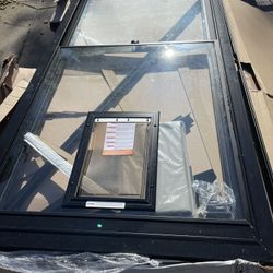 Storm  Door/ Cat Door