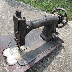 Antique Sewing Machine 