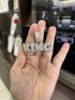 Pendant Charm Yellow Gold 10k. King