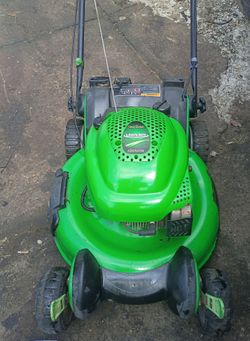 Very Nice! Lawn-Boy 6.5 HP Self-Propelled Gas Powered Lawnmower!