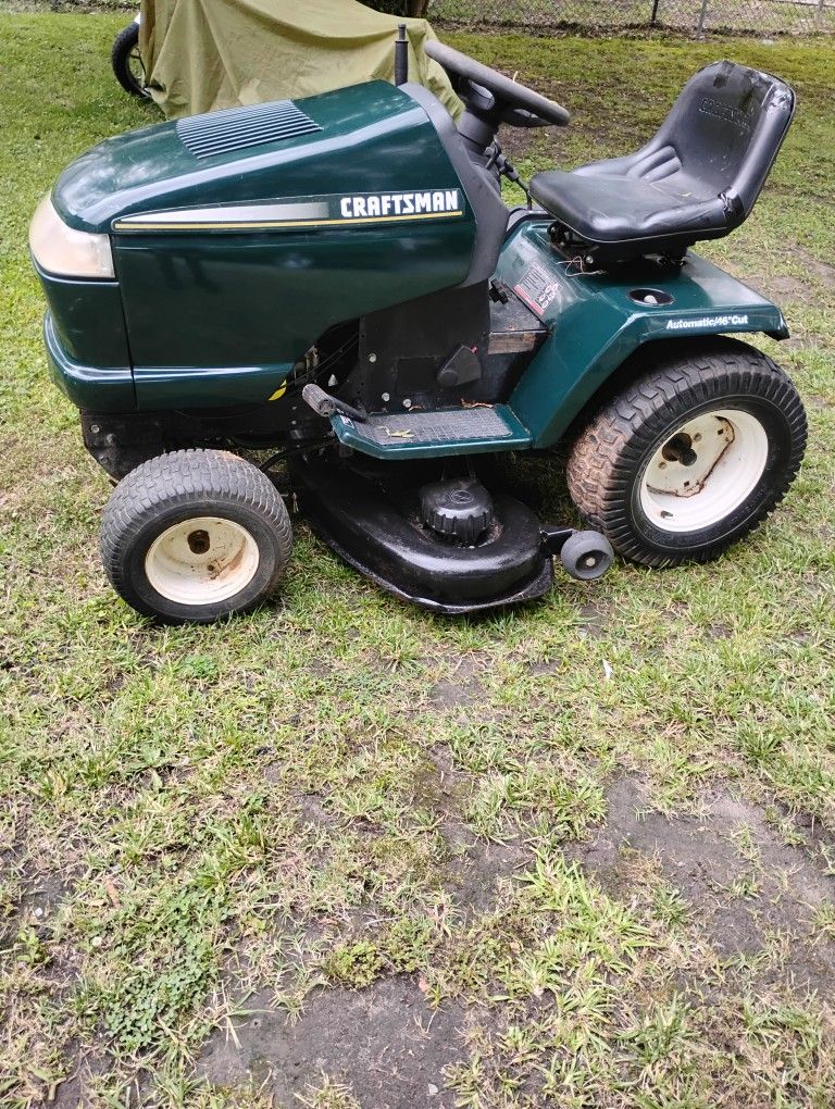 Craftsman Riding lawn mower