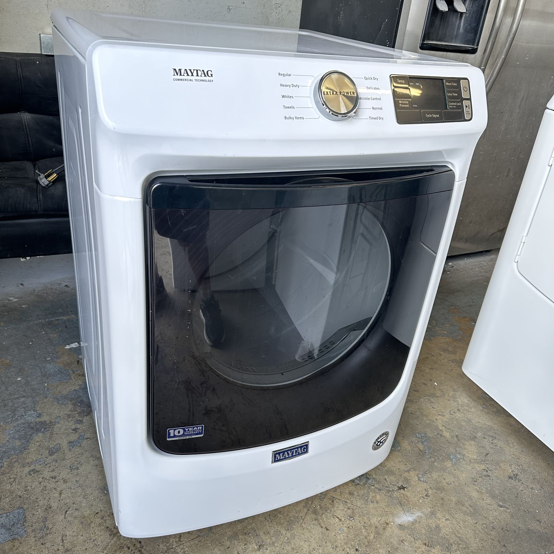 Dryer Maytag (FREE DELIVERY & INSTALLATION) 