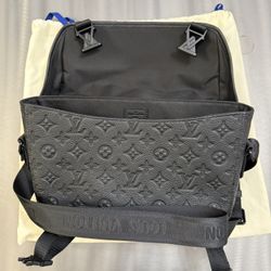 Louis Vuitton Unisex Bag 