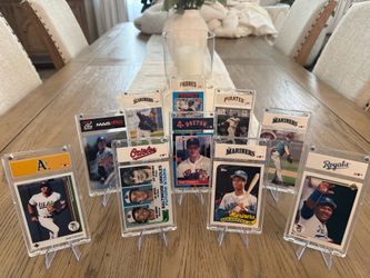 Hall of Famer Baseball Cards