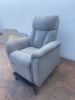 2 Chairs-1 recliner/1-arm chair