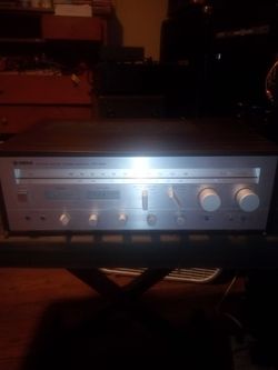 Vintage Yamaha cr 440 natural sound receiver works good  140 bucks caah